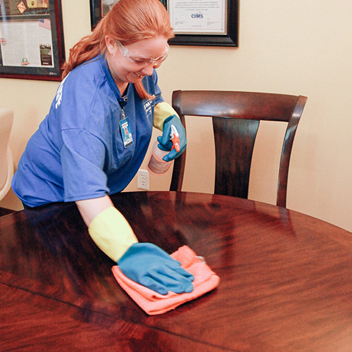 Cummins Facility Services Team: Employee Cleaning